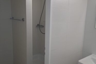 Chambre meublée au cœur de la vieille-ville avec local indépendant