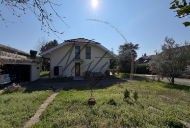 Magnifique villa avec jardin et piscine à Vernier